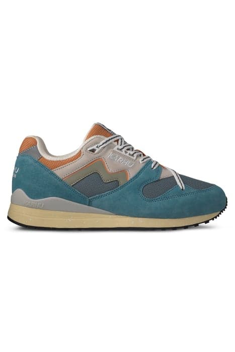 SYNCHRON CLASSIC REEF WATERS/ ABBEY STONE BLUE by Karhu