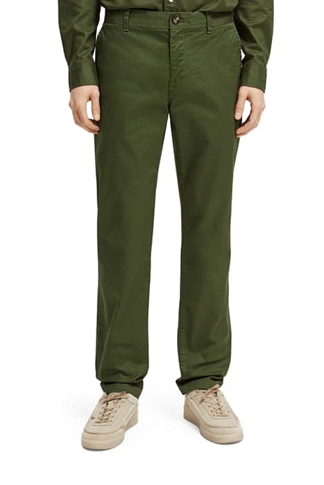 ESSENTIALS STUART - SLIM-FIT ORGANIC COTTON STRETCH CHINO FI by Scotch & Soda