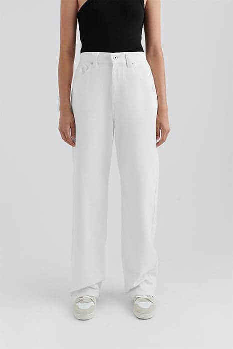 SLY MID-RISE JEANS WHITE by Axel Arigato