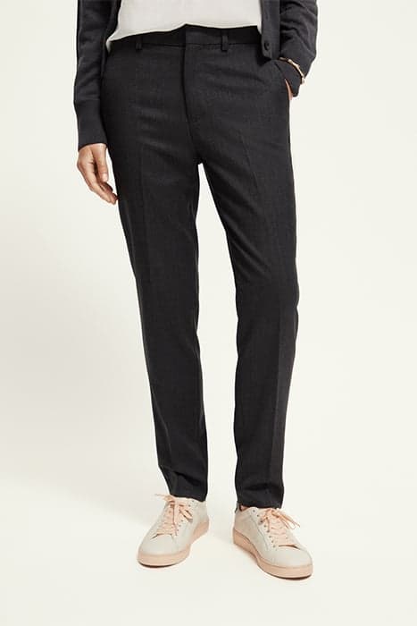 LOWRY - MID RISE SLIM LEG TWILL WOOL BLEND PANTS CHARCOAL ME by Scotch & Soda