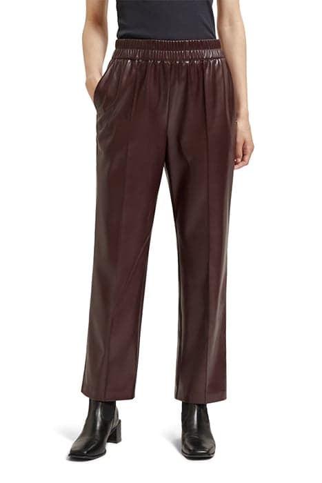 ESTELLE - FAUX LEATHER JOGGER BORDEAUX by Scotch & Soda