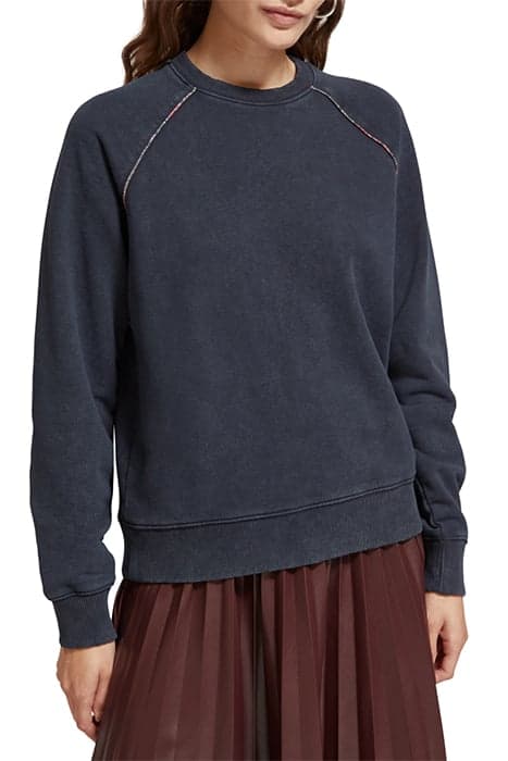 WASHED RAGLAN REGULAR FIT PIPING SWEATSHIRT NAVY by Scotch & Soda