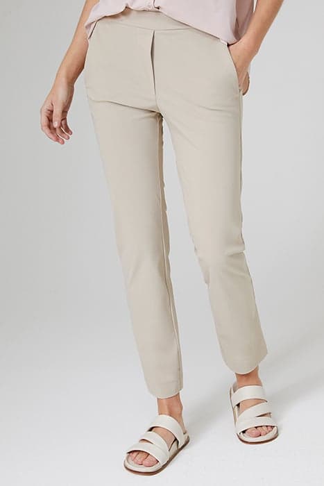 BASIC PANTS TAN by TRVL DRSS