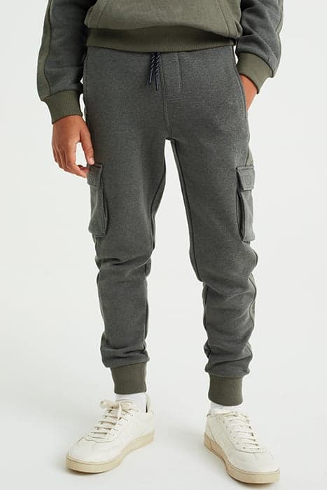 JOGGING PANTS GREYISH GREEN by WE Fashion