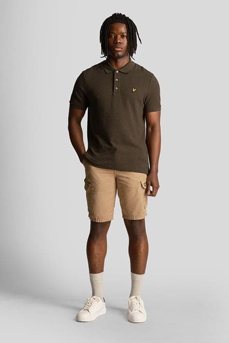 WEMBLEY CARGO SHORT BISCUIT by Lyle & Scott