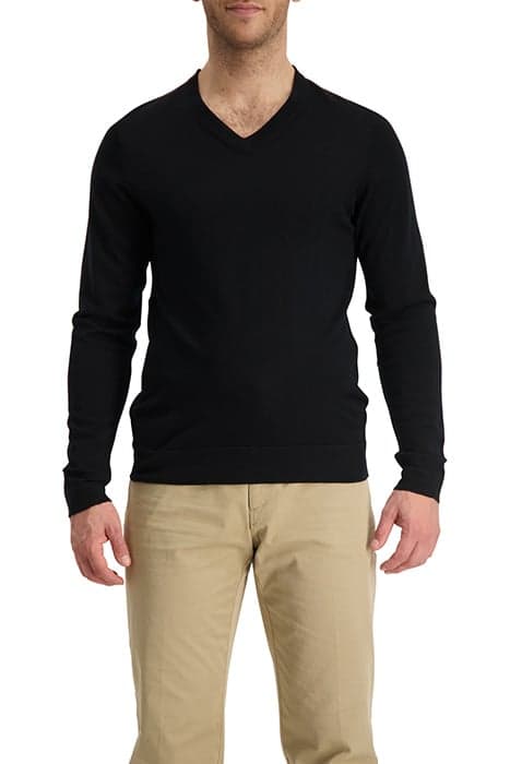 M. FINE MERINO V-NECK SWEATER BLACK by Filippa K