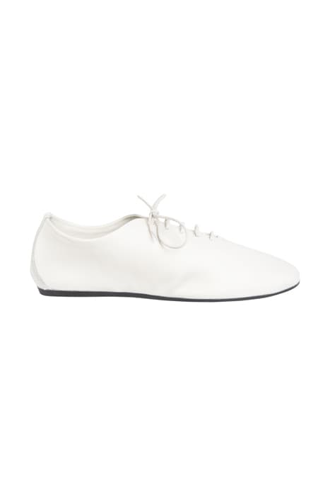 FRIDA LACED SHOE WHITE CHAL by Filippa K