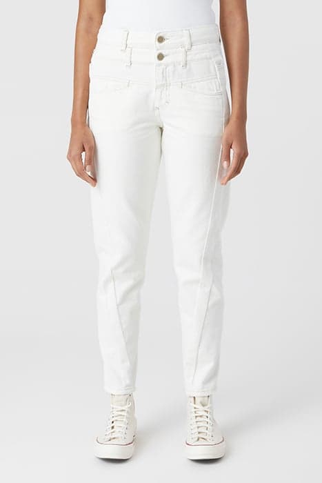 WOMEN CURVED-X JEANS CREME by Closed