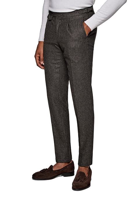 DARK BROWN HOUNDSTOOTH PLEATED BRENTWOOD TROUSERS by Suitsupply