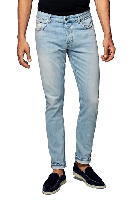 LIGHT BLUE 5 POCKET ALAIN JEANS by Suitsupply