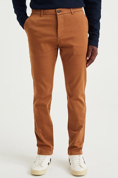 CHINO CARAMEL by WE Fashion