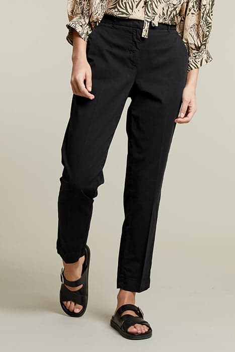 BLACK COTTON CHINO PANTS BLACK by River Woods