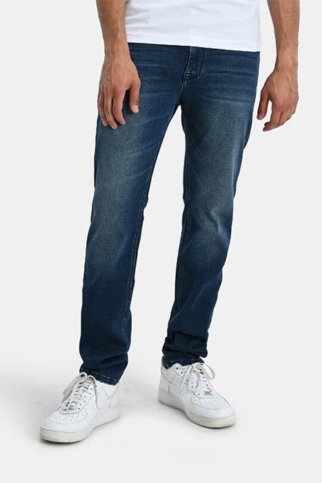 MA-SBSLIM JEANS JOG DARKDENIM L34 DARKDENIM by Shoeby