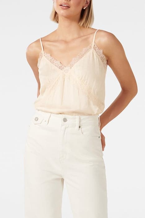 SUKI LACE CAMI PEARL by Forever New