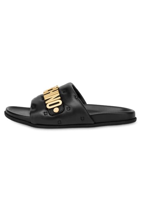 POOL SLIDES IN QUILTING LETTERING NAPPA BLACK by Moschino