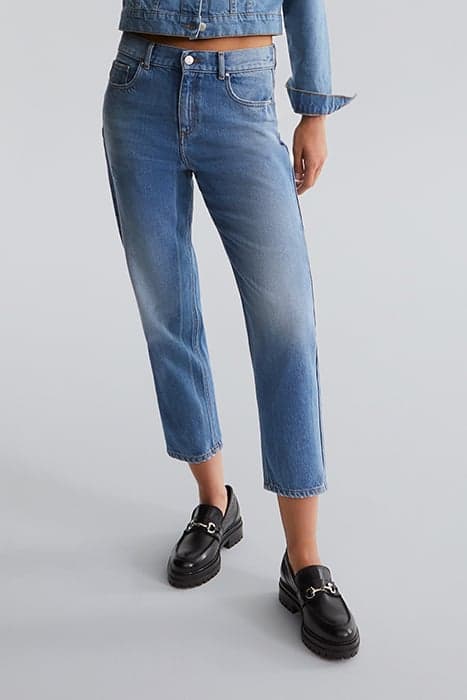 BLUE WATERLESS CROPPED LOW-WAIST BOYFRIEND JEANS by IKKS