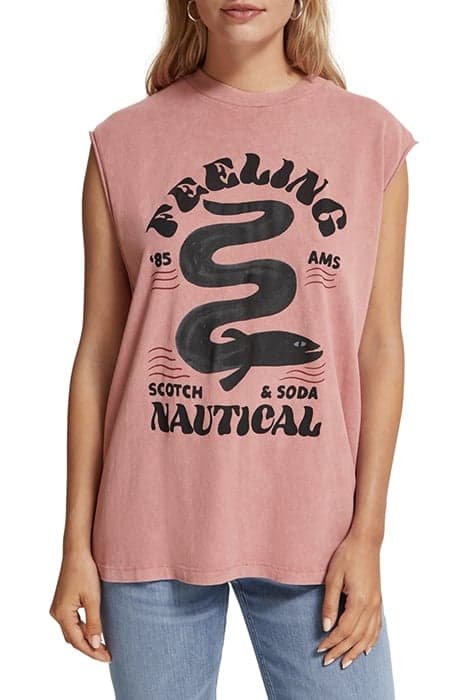 CREW NECK TANK WITH FRONT ARTWORK WEATHERED PINK by Scotch & Soda