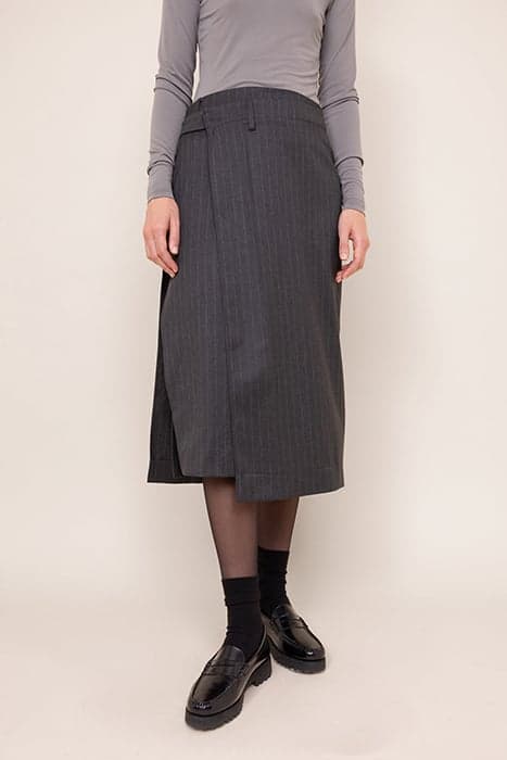 PINSTRIPE OVERLAY SKIRT ANTRA/ECRU by Vanilia