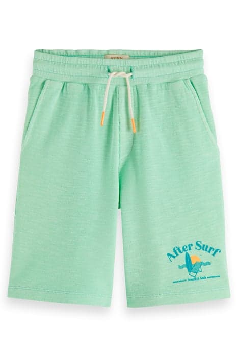 MID-LENGTH - GARMENT-DYED FELPA SWEATSHORTS TROPICAL MINT by Scotch & Soda