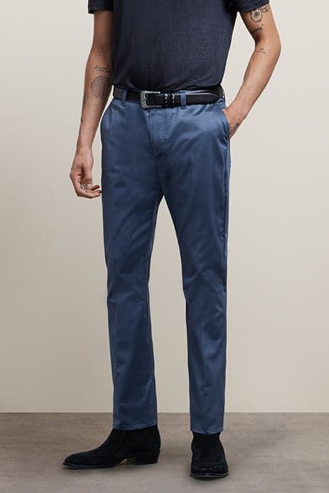 MOTOR CITY FIT - ZIP FLY LOW RISE SLIM F STREAM BLUE by John Varvatos