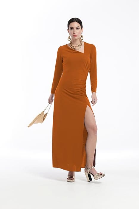 SMOOTH KNIT LONG DRESS WITH ASYMMETRIC NECKLINE ORANGE by OKY