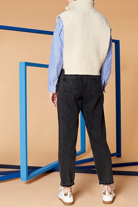 LE ELSA - BLACK MUMMY JEANS 2