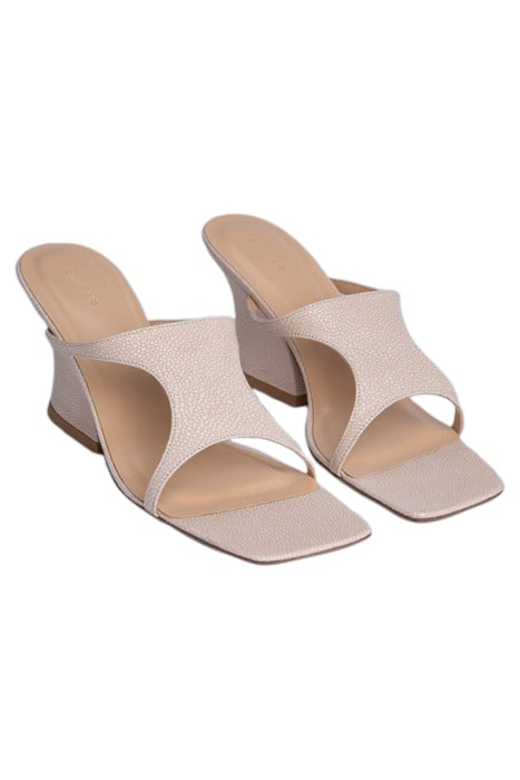 CRUZ CREAM STINGRAY PRINT LEATHER 2