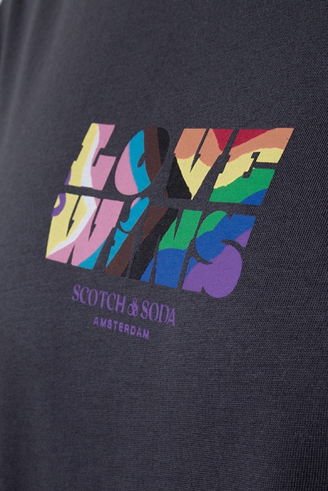 T-SHIRT WITH PRIDE ARTWORK MOONDUST 3