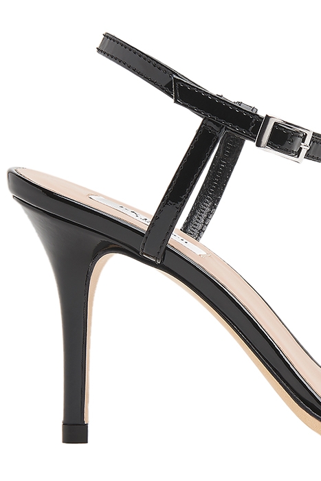 NORTH T BAR SANDAL BLACK 4