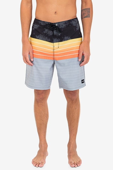 WEEKENDER 20" BOARDSHORT BLACK COMBO 016 1