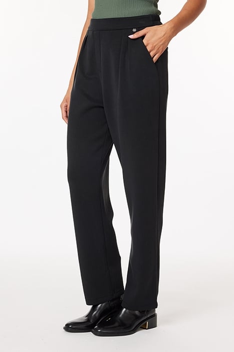 PLEAT FRONT PULL ON CARROT BLACK NIGHT 4