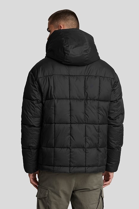 QUILTED PANNELLED JACKET JET BLACK 2