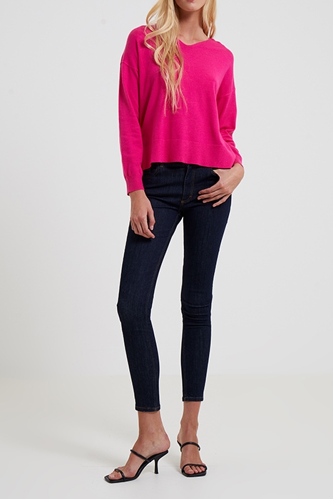 SUPERSOFT VEE HOT PINK 2