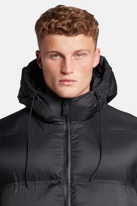 SCULPTURAL PUFFER JACKET Z865 JET BLACK 4