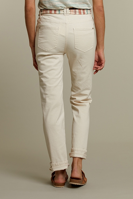 CREAM STRAIGHT PANTS 2