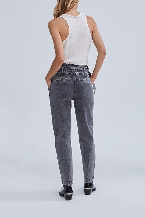GREY BELTED HIGH-WAIST BOOTCUT JEANS 3
