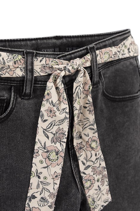GIRLS’ GREY SKINNY JEANS WITH SCARF BELT 4