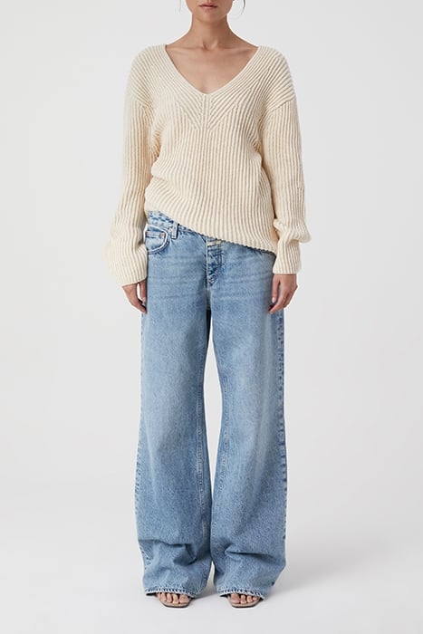 V NECK LONG SLEEVE IVORY 3