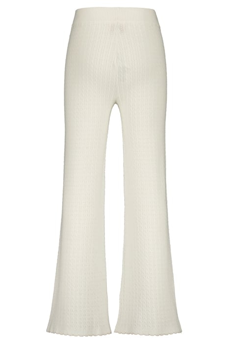 SILKIE MACROON WHITE 2